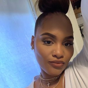 Meet your Posher, Bianca